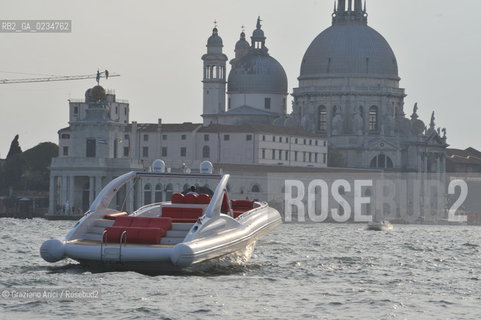 VENEZIA 2009 - YACHT MOTOSCAFO LANCIA IN BACINO DI S.MARCO ©Graziano Arici/Rosebud2 BARCA