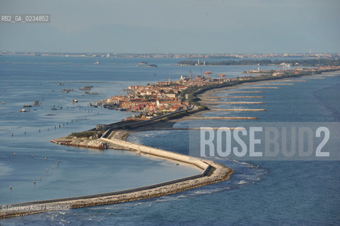 Venice 14/9/2009-  Murazzi con Pellestrina foto aerea ©Graziano Arici/Rosebud2