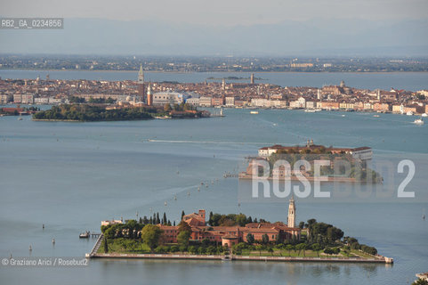 VENEZIA 15 OTTOBRE 2009 - FOTO AEREE SKYLINE E ISOLE ©Graziano Arici/Rosebud2 AEREA