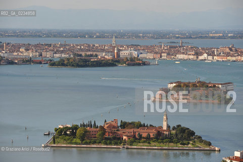VENEZIA 15 OTTOBRE 2009 - FOTO AEREE SKYLINE E ISOLE ©Graziano Arici/Rosebud2 AEREA