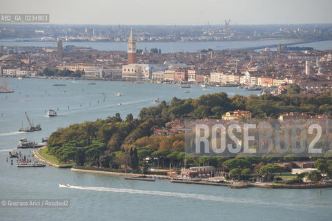 VENEZIA 15 OTTOBRE 2009 - FOTO AEREE SKYLINE E ISOLE ©Graziano Arici/Rosebud2 AEREA