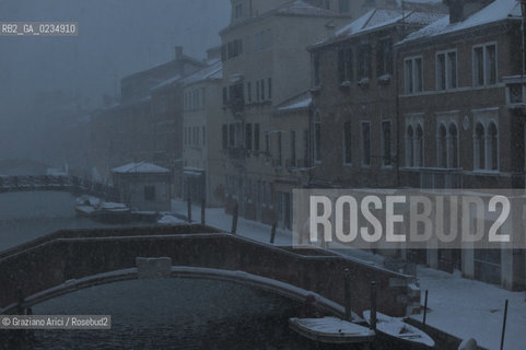 Venice december, 19th 2009 - A stormy snow in Venice ©Graziano Arici/Rosebud2 neve venezia canale rialto
