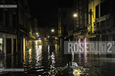 Venice december, 25th 2009 - Exceptional high tide of 1,45 m in Venice during the Christmas night at 4 a.m. ©Graziano Arici/Rosebud2 acqua alta marea