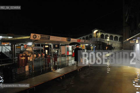 Venice december, 25th 2009 - Exceptional high tide of 1,45 m in Venice during the Christmas night at 4 a.m. ©Graziano Arici/Rosebud2 acqua alta marea
