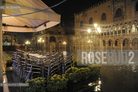 Venice december, 25th 2009 - Exceptional high tide of 1,45 m in Venice during the Christmas night at 4 a.m. ©Graziano Arici/Rosebud2 acqua alta marea