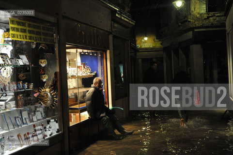 Venice december, 25th 2009 - Exceptional high tide of 1,45 m in Venice during the Christmas night at 4 a.m. ©Graziano Arici/Rosebud2 acqua alta marea