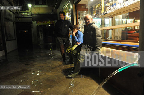 Venice december, 25th 2009 - Exceptional high tide of 1,45 m in Venice during the Christmas night at 4 a.m. ©Graziano Arici/Rosebud2 acqua alta marea
