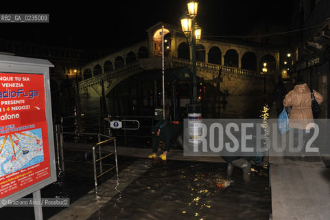 Venice december, 25th 2009 - Exceptional high tide of 1,45 m in Venice during the Christmas night at 4 a.m. ©Graziano Arici/Rosebud2 acqua alta marea