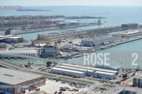 Venice april 2010 - Aerial view of People Mover station in tronchetto foto aerea  ©Graziano Arici/Rosebud2