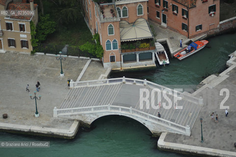 Venice  4/5/10 - Aerial view Riva degli Schiavoni bridge ponte aerea Venezia  ©Graziano Arici/Rosebud2
