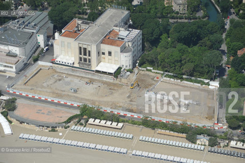 Venice  4/5/10 - Aerial view Venice film Festival Palace in construction Cantiere del Nuovo Palazzo del Cinema aerea Venezia  ©Graziano Arici/Rosebud2