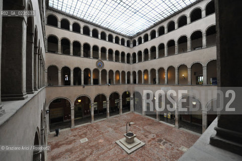 Venice  4/5/10 - The palace Fontego dei Tedeschi - It was the ancient warehouse of the german merchant palazzo ©Graziano Arici/Rosebud2