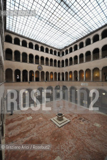Venice  4/5/10 - The palace Fontego dei Tedeschi - It was the ancient warehouse of the german merchant palazzo ©Graziano Arici/Rosebud2