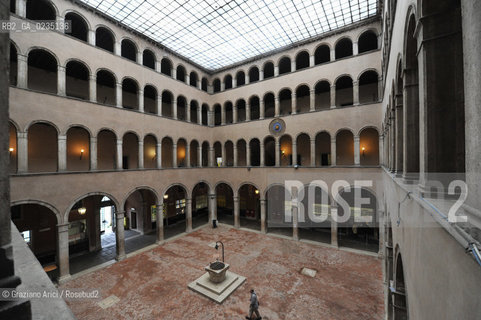 Venice  4/5/10 - The palace Fontego dei Tedeschi - It was the ancient warehouse of the german merchant palazzo ©Graziano Arici/Rosebud2