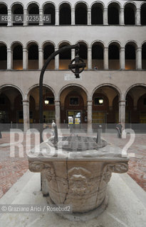 Venice  4/5/10 - The palace Fontego dei Tedeschi - It was the ancient warehouse of the german merchant palazzo ©Graziano Arici/Rosebud2
