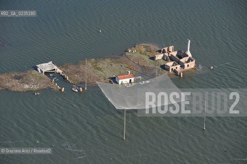 VENEZIA 15 OTTOBRE 2009 - FOTO AEREE DELLE BARENE DELLA LAGUNA DI VENEZIA ©Graziano Arici/Rosebud2 AEREA