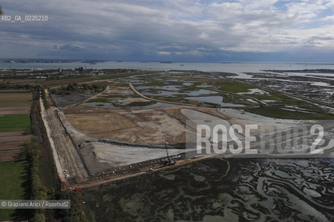 VENEZIA 15 OTTOBRE 2009 - FOTO AEREE DELLA CASSA DI COLMATA A ©Graziano Arici/Rosebud2 AEREA