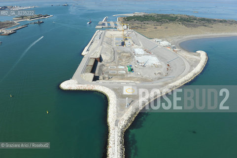 VENEZIA 7 APRILE 2010 - FOTO AEREE DEI LAVORI IN CORSO ALLA BOCCA DI PORTO DI CHIOGGIA  Graziano Arici/Rosebud2  CONSORZIO VENEZIA NUOVA