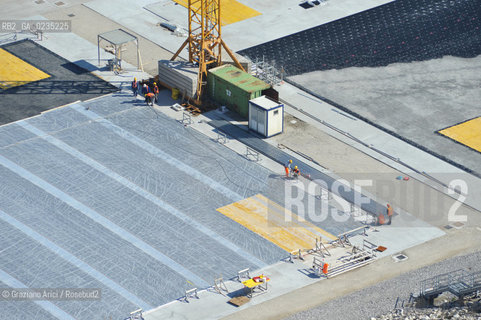 VENEZIA 7 APRILE 2010 - FOTO AEREE DEI LAVORI IN CORSO ALLA BOCCA DI PORTO DI CHIOGGIA  Graziano Arici/Rosebud2  CONSORZIO VENEZIA NUOVA