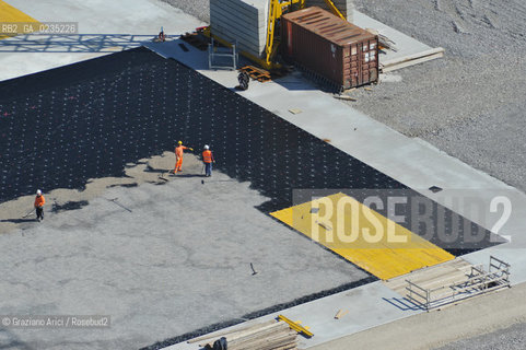 VENEZIA 7 APRILE 2010 - FOTO AEREE DEI LAVORI IN CORSO ALLA BOCCA DI PORTO DI CHIOGGIA  Graziano Arici/Rosebud2  CONSORZIO VENEZIA NUOVA