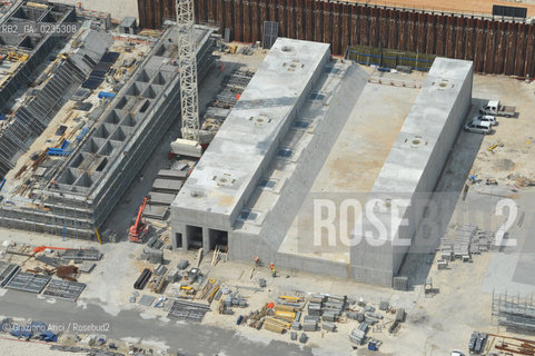 VENEZIA 21/5/10 FOTO AEREE AI LAVORI IN CORSO  PER LA COSTRUZIONE DELLE DIGHE MOBILI ALLA BOCCA DEL PORTO DI LIDO ©Graziano Arici/Rosebud2 CONSORZIO VENEZIA NUOVA