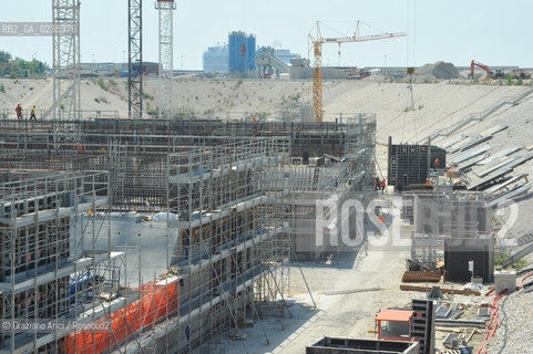 Venice 9/6/10 - Visit of the Veneto Region President Luca Zaia to the Mose system against the High Tide in Venice:  Works on the Lido inlet  ©Graziano Arici/Rosebud2