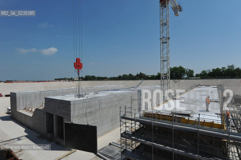 Venice 9/6/10 - Visit of the Veneto Region President Luca Zaia to the Mose system against the High Tide in Venice:  Works on the Lido inlet  ©Graziano Arici/Rosebud2