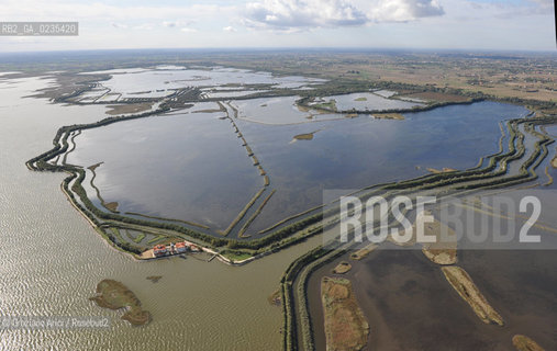 VENEZIA 15 OTTOBRE 2009 - FOTO AEREE DELLE BARENE E DELLE VALLI DA PESCA DELLA LAGUNA DI VENEZIA ©Graziano Arici/Rosebud2 AEREA