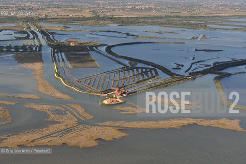 VENEZIA 15 OTTOBRE 2009 - FOTO AEREE DELLE BARENE E DELLE VALLI DA PESCA DELLA LAGUNA DI VENEZIA ©Graziano Arici/Rosebud2 AEREA