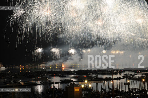 Venice 17/7/10 - Fiereworks in St.Marks Bassin for the Redentore Feast festa fuochi dartificio ©Graziano Arici/Rosebud2
