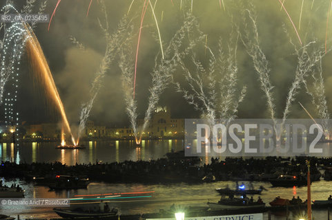 Venice 17/7/10 - Fiereworks in St.Marks Bassin for the Redentore Feast festa fuochi dartificio ©Graziano Arici/Rosebud2