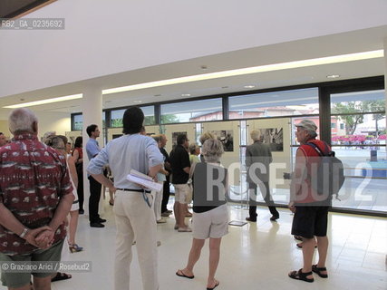 CAORLE 23/7/10 : MOSTRA HEMINGWAY A CAORLE PAOLA PALLIERI GIANNI MORIANI ©Graziano Arici/Rosebud2