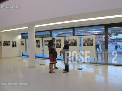 CAORLE 23/7/10 : MOSTRA HEMINGWAY A CAORLE PAOLA PALLIERI GIANNI MORIANI ©Graziano Arici/Rosebud2