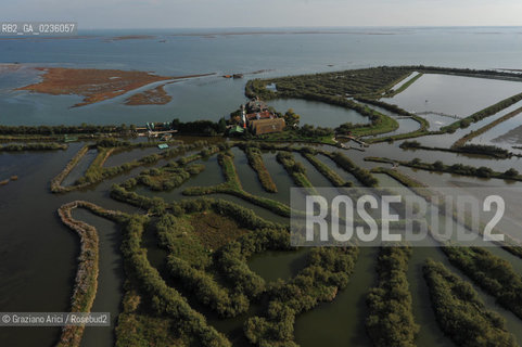 VENEZIA 11/10/10- FOTO AEREE DELLE BARENE DELLA LAGUNA SUD VALLE DA PESCA VALLE ZAPPA ©Graziano Arici/Rosebud2 CONSORZIO VENEZIA NUOVA LAGUNA BARENA VALLE DA PESCA