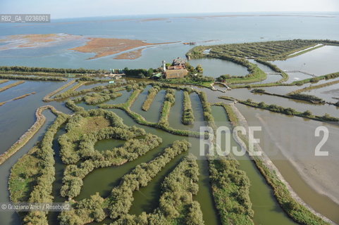 VENEZIA 11/10/10- FOTO AEREE DELLE BARENE DELLA LAGUNA SUD VALLE DA PESCA VALLE ZAPPA ©Graziano Arici/Rosebud2 CONSORZIO VENEZIA NUOVA LAGUNA BARENA VALLE DA PESCA