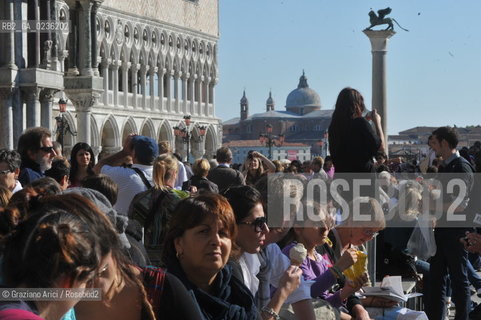 Venice october 2010 - Tourists in Venice turismo ©Graziano Arici/Rosebud2