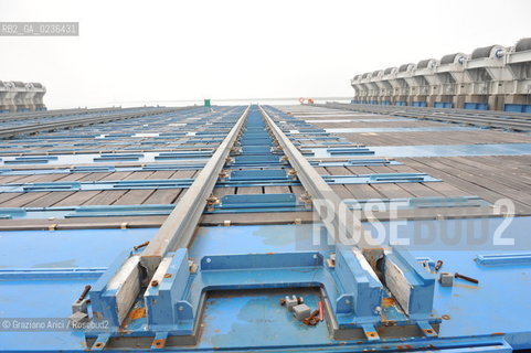 Venezia 9/12/10 - LAVORI IN CORSO ALLA BOCCA DI PORTO DI MALAMOCCO ©Graziano Arici/Rosebud2 CONSORZIO VENEZIA NUOVA