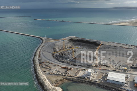 VENEZIA 13/12/10 FOTO AEREE AI LAVORI IN CORSO  PER LA COSTRUZIONE DELLE DIGHE MOBILI ALLA BOCCA DEL PORTO DI CHIOGGIA ©Graziano Arici/Rosebud2 CONSORZIO VENEZIA NUOVA
