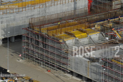 VENEZIA 13/12/10 FOTO AEREE AI LAVORI IN CORSO  PER LA COSTRUZIONE DELLE DIGHE MOBILI ALLA BOCCA DEL PORTO DI MALAMOCCO ©Graziano Arici/Rosebud2 CONSORZIO VENEZIA NUOVA