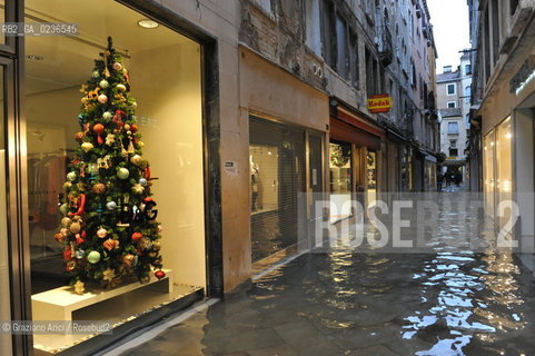 Venice 3/11/10 - High tide in Venice - Alta marea acqua alta ©Graziano Arici/Rosebud2