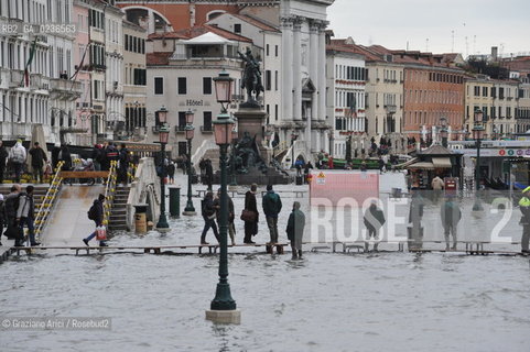 Venice 3/11/10 - High tide in Venice - Alta marea acqua alta ©Graziano Arici/Rosebud2