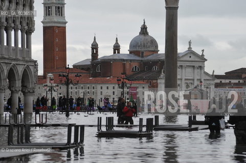 Venice 3/11/10 - High tide in Venice - Alta marea acqua alta ©Graziano Arici/Rosebud2