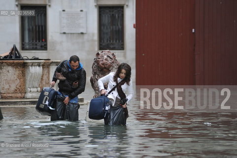 Venice 3/11/10 - High tide in Venice - Alta marea acqua alta ©Graziano Arici/Rosebud2