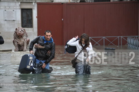 Venice 3/11/10 - High tide in Venice - Alta marea acqua alta ©Graziano Arici/Rosebud2