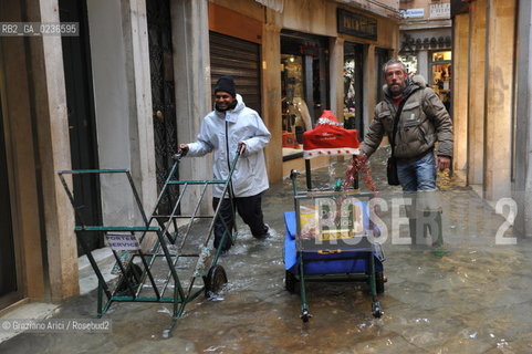 Venice 3/11/10 - High tide in Venice - Alta marea acqua alta ©Graziano Arici/Rosebud2