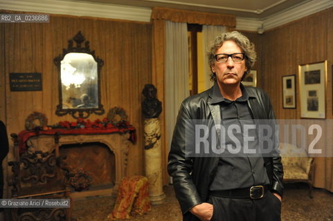 Venice 4/2/11 - The atrtist Marco Nereo Rotelli in the Wagner Apartment where the composer Richard Awner died, in Ca Vendramin Calergi Palace appartamento Wagner compositore musica ©Graziano Arici/Rosebud2