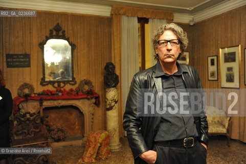 Venice 4/2/11 - The atrtist Marco Nereo Rotelli in the Wagner Apartment where the composer Richard Awner died, in Ca Vendramin Calergi Palace appartamento Wagner compositore musica ©Graziano Arici/Rosebud2