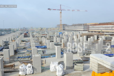 VENEZIA 15/12/10 - LAVORI ALLA BOCCA DI PORTO DI MALAMOCCO SICUREZZA  ©Graziano Arici/Rosebud2  CONSORZIO VENEZIA NUOVA