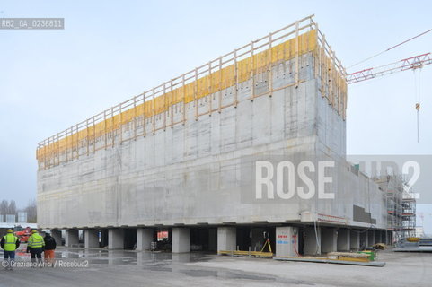 VENEZIA 15/12/10 - LAVORI ALLA BOCCA DI PORTO DI MALAMOCCO SICUREZZA  ©Graziano Arici/Rosebud2  CONSORZIO VENEZIA NUOVA