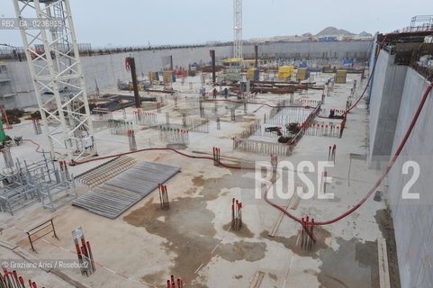 VENEZIA 15/12/10 - LAVORI ALLA BOCCA DI PORTO DI MALAMOCCO SICUREZZA  ©Graziano Arici/Rosebud2  CONSORZIO VENEZIA NUOVA